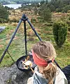 @bratveitnaturogkulturbarnehage Pannekakesteike-tur til Lavvoen for en liten gruppe barn i dag. Studier av soldogg og tettegras undervegs.