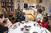 Meir enn ni av ti nordmenn vel å feire jul i Noreg. Av dei som reiser til utlandet, er det først og fremst nabolanda våre, for å besøkje familie, som freistar. Illustrasjonsfoto.