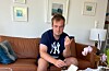 Bård Skogen har fulgt bagasjesporet daglig på mobilen – fredag morgen kom gladmeldingen. Foto: Privat