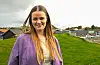 Malin Lønning fra Ekrene har alltid vært opptatt av blomster – sist helg endte hun på fjerdeplass i NM i blomsterdekorering. Foto: Morten Vågset Møller