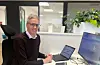 Bilete: wlb2sbKMXWoMennesket har tenkt standardisering til uminnelege tider, påpeiker Jacob Mehus. Før i tida var likevel standardane ofte meir regionale enn nasjonale. Det gjorde dei enklare å utvikle: – I dag held det ikkje at folk blir samde om korleis dei lagar teglstein i Drammen. Med den overnasjonale standardiseringa har systemet også blitt meir komplekst, og kravet til dokumentasjon tilsvarande større.