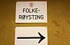 Folkerøysing på Samfunnshuset i Førde.