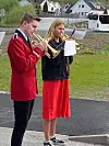 Søskena Arne Martin og Ingrid Marie Helland.