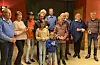 Mange verdige plakettvinnarar etter årets tur-o-sesong: Frå venstre: Oddbjørn Valen, Frøydis Valen, Birk Thuseth, Kari Thuseth, Ronja Thuseth, Karl Thuseth, Tindra Thuseth, Roald Johannssen, Odd Mikkel Sandaker, Olaug Fagerland, Jan Ekrene, Torhild Matre og Hans Enerstvedt.