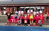 Nøgde jenter frå 2014-kullet som har fått utdelt diplom etter deltaking på fotballskulen. Frå venstre: Sina Elise Nerland, Edith Steindal Halleraker, Adelen Salte-Enoksen, Amelia Møller Fosstveit, Lilly Stalsberg Aase, Synne Farstad Opedal, Emma Espevoll Pedersen, Enya Nordskog Haugeland, Miley Tøkje Amodt og Johanna Osa Erve.
