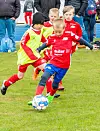 Sveio (gule overtrekk) – Vard gutar 8 år. FOTO: ELLEN MARIE HAGEVIK