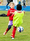 Sveio (gule overtrekk) – Vard gutar 8 år. FOTO: ELLEN MARIE HAGEVIK