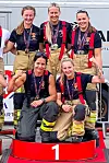 NM-vinnarane i lag. Ståande: Maria Louise Brynjelsen (Aksdal), Siren Myhre Rossebø og Åshild Haugsgjerd (Sveio). På kne: Ann Marit Bjørnstad (Rakkestad brannvesen) og Hilde Gjendahl (Lofoten Brann og redning).