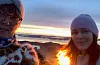 Ann Kristin Mannes Frøkedal og Gunn Elin Horneland Bjørge på toppen av Målefjell søndag kveld.