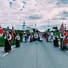 Slik såg toget i Sveio sentrum ut heilt fremst.