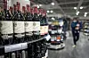 Vinmonopolet kan bli ramma av streik hos leverandørane. Illustrasjonsfoto: Heiko Junge / NTB / NPK