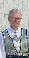 Min gode Mamme, vår flotte mormor og min supre svigermor Vigdis Irene Huseby! Gratulerer med morsdagen!! Alltid et smil, alltid et ja og vi er alltid veldig mett etter et besøk hos deg. Vi digger deg! Store klemmer fra Vigdis Alice, Ulrick, Astor og Karl Ove.