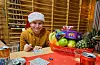 Når ein først får bingo ein gong, kan det lett klaffa fleire gonger på same brett. Kåre Grinde Vikse (13) kunne ropa ut «bingo» heile tre gonger. I tillegg fant han mandelen i grauten. Snakk om flaks! Foto: Irene Flatnes Haldin