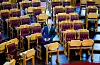 Det kan bli mange ledige stolar i Stortinget når straumstøtta til næringslivet skal behandlast. Men Stortinget er beslutningsdyktige med 60 prosent av representantane til stades. Foto: Ole Berg-Rusten / NTB/ NPK