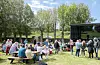 Folk i alle aldrar vitja Einstadbøvoll gard laurdag. Dei fekk seg ei real oppleving av kulturlivet i Sveio. FOTO: GUNNHILD LØNNING