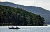 Eit småfly er sakna i Bjørnafjorden kommune. Torsdag morgon held søket fram ved Vinddalsvatnet utanfor Bergen. Foto: Paul Sigve Amundsen / NTB / NPK