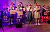 Eitt av høgdepunkta for kvelden var live-konsert med bandet OmpaGirls. Dei leverte i god stil! Foto: Ole Martin Bentsen