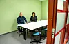 Klasserom og grupperom har fargar som fremmar læring. Klasseromma har blåfargar, grupperomma er grøne. – Det er også tilrettelagt slik at det er innsyn i alle rom, fortel Lier Habbestad.