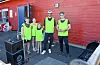 Denne gjengen var blant dem som sørget for at deltakerne fikk i seg nok mat og drikke. Fra venstre: Emilijan Andreas Rand Siglen, Isabella Rand Fagerheim, Runa Marthea Rand Siglen, Glenn Rand og Ørjan Våga. Foto: Morten Vågset Møller