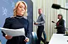 Landbruks- og matminister Sandra Borch (Sp), her saman med leiar Bjørn Gimming i Noregs Bondelag og tidlegare leiar Kjersti Hoff i Norsk Bonde- og Småbrukarlag i samband med jordbruksoppgjeret i fjor. FOTO: HÅKON MOSVOLD LARSEN / NTB/ NPK