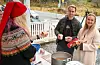 Kristoffer Kårstad og Emilie Gramstad frå Bryne besøkte haustmarknaden i samband med familiebesøk i Sveio. Foto: Sigrund Breistig