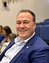 Ordførar André Mundal Haukås (H) er glad for at utbyttet frå Haugaland Kraft blir høgare enn budsjettert.