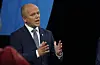 Finansminister Trygve Slagsvold Vedum (Sp) held tysdag foredrag om tilstanden i norsk økonomi. Her frå partileiardebatten i Arendal tidlegare i månaden. Foto: Ole Berg-Rusten / NTB / NPK
