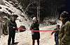 Ordførar Linn Therese Erve klipte snora, som vart heldt av Brit Elin Hovda Mølstre og Lars Gustav Selsås.FOTO: PRIVAT