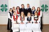 Her er ni av ti 4H-medlemmer frå Sveio som fekk plakett for 2020 og 2021 – og to jenter frå andre klubbar: Framme f.v. Ranveig Eide (Lid), Oda Volden de Fine (Øvrebygda 4H, Fitjar), Malin Høyland Bendiksen og Sunniva Grutle Farestveit (begge Sisu).Bak. f.v. Jessica Mannes Frøkedal (Sisu), Lisa Jonetta Ølvestveit (Solglimt 4H, Kvinnherad), Agnete Flatnes Skarveland, Ørjan Bergesen (begge Lid 4H), Trym Valen Spångberg, Malin Haaversen Møllerhaug og Maria Constanse Kvamsøy Eriksen (Sisu 4H).Sigurd Kalkvik frå Lid 4H har også fått plakett, men ikkje tilstades under utdelinga.