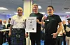 Reidar Horneland (i midten) og Geir Ivar Seime (t.h.) vann pris på Oslo Whisky Festival for deira første whisky Ravnafloke.