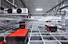 I kubelageret hentar robotar varer raskt og sikkert.