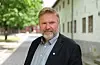 For å kunne møte kriser, enten de skyldes væpnet konflikt, naturkatastrofer eller cyberangrep, må vi bygge opp et desentralisert og robust forsvar, skriver Bengt Fasteraune.
