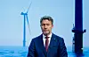 Straumnettet har på den kaldaste dagen i året ein kapasitet på opptil 25.000 megawatt (MW). Olje- og energiminister Terje Aasland (Ap) foreslår at bedrifter kan kutte straumen om ein når denne grensa på kalde dagar. Foto: Lise Åserud / NTB / NPK
