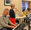 @sveioomsorgssenter Kaffi kos med pårørendeforeningen. Koselig songog musikk framført av Dagfi nn og Sølvi Heimestøl. #pårørende #omsorg#vestavindsveio