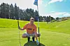 Flemming Lothe tilbake ved hullet der han nylig slo sitt beste slag så langt i golfkarrieren. Foto: Morten Vågset Møller
