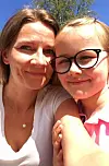 Stine Prøysen. Du er snill, omtenksom, morsom og verdens beste mamma. Klem fra Julie!