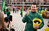 Målet med mataksjonen er å dele ut til saman over 20.000 sertifiserte setjepoteter, mange sett i ei gul Felleskjøpet-bøtte med litt jord.