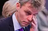 Forskings- og høgare utdanningsminister Ola Borten Moe (Sp) trekte seg etter å ha handla våpenaksjar medan han var minister.