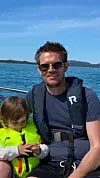 Gratulerer med farsdagen verdens beste og snilleste pappa Thomas Leknes. Du er god som gull og vi er så glad i deg! Klem fra Marius og Henriette.